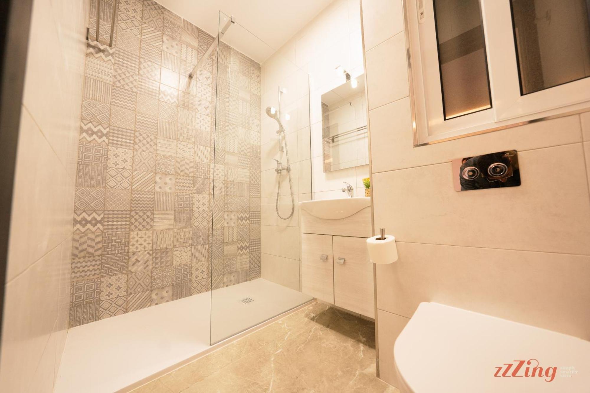 Seashore Stays - Stunning Apartments Right By The Sea 세인트폴스베이 객실 사진